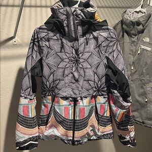 Roxy Printed Multi-Color Women's Hooded Ski/Snowboard Jacket